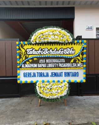 Papan Bunga Duka di Karanggayam