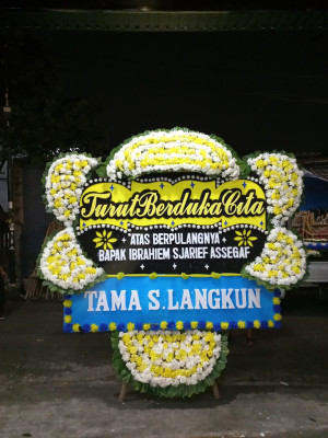 Papan Bunga Duka di Karanggayam